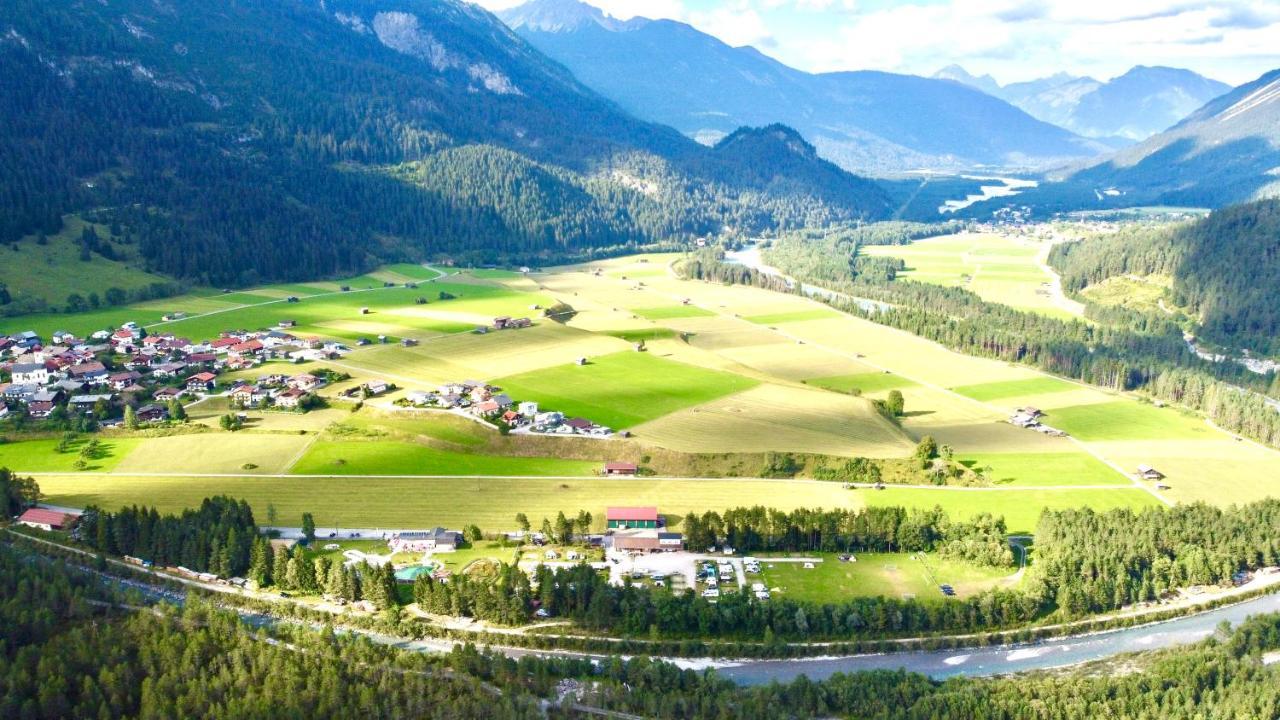 Camping Lechtal Vorderhornbach エクステリア 写真