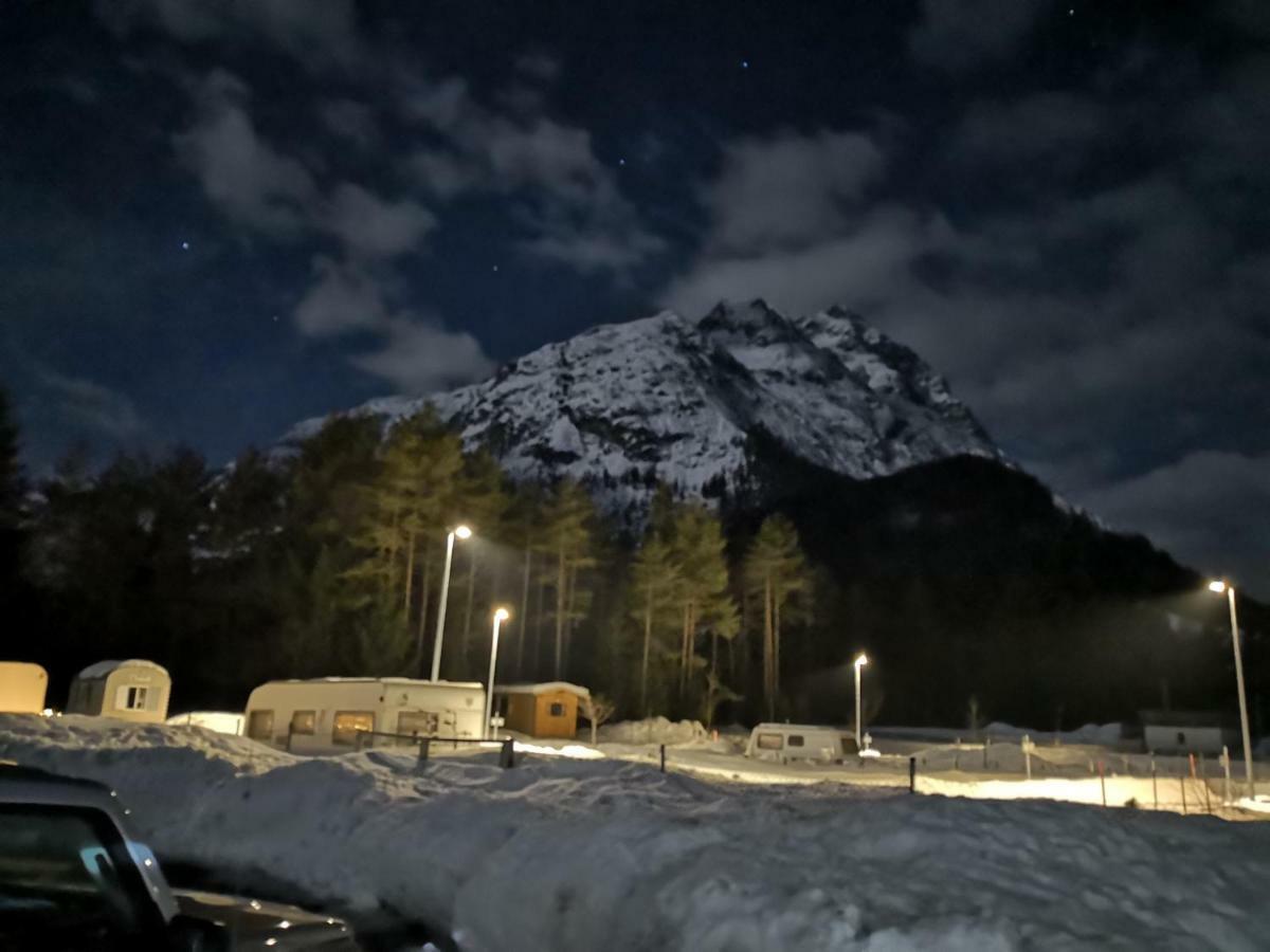 Camping Lechtal Vorderhornbach エクステリア 写真